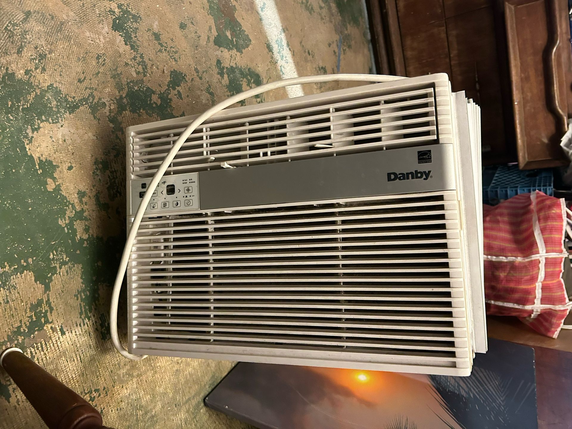 Danby Window Mounted AC