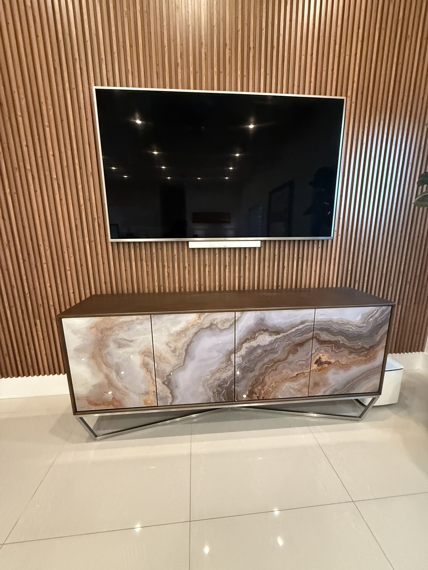Maximus Cabinet From “El Dorado”
