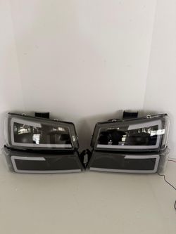 Chevy Silverado 2003-2006 Headlights