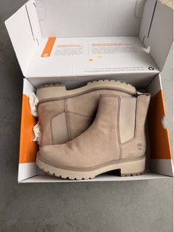 Timberland Chelsea Boot (Men’s 9.5, Women’s 11)