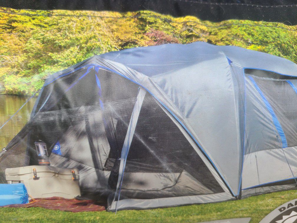 Photo 9x10 6 Person Tent