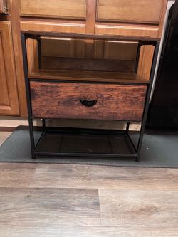 NIGHTSTAND
