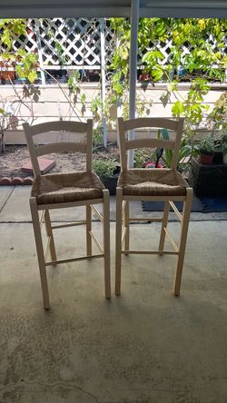 Bar stools wicker