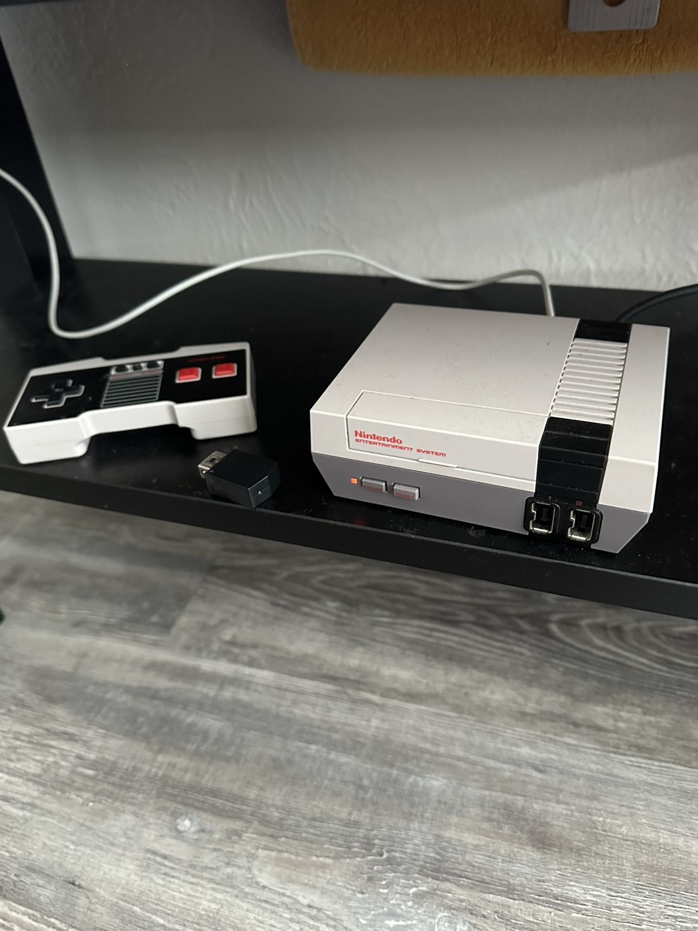 NES MINI CLASSIS MODED ALL 876 Games Installed Comes With 3 Wireless Controllers