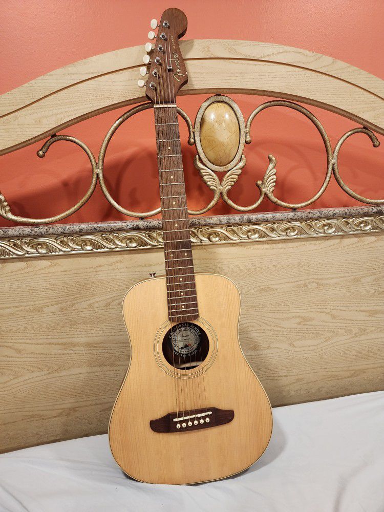 Fender Acoustic Guitar Redondo Mini With Bag 