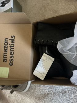 Amazon Essentials Women’s Lace-Up Combat Boot