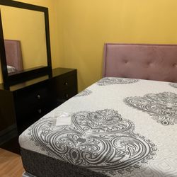 Full Bed Mattress Frame 