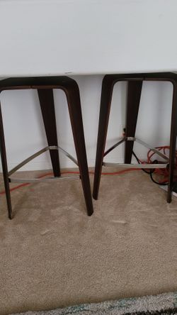 2 Bar Stools