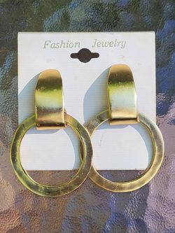 Vintage Gold Tone Clip On doorknocker Hoop Earrings 1.75" hoop