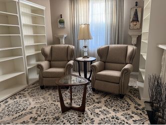 2 recliner chairs beige with detailing