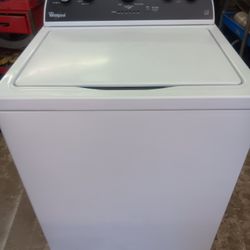 SUPER LARGE CAPACITY WHIRLPOOL WASHING MACHINE COMES WITH A 30-DAY WARRANTY 