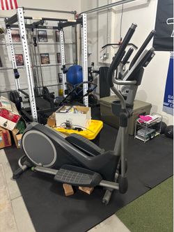 Free elliptical