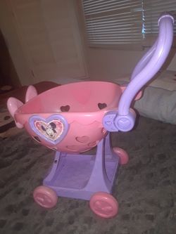 Mini mouse shopping car