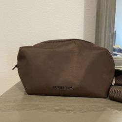 Burberry Hero Toiletry Bag
