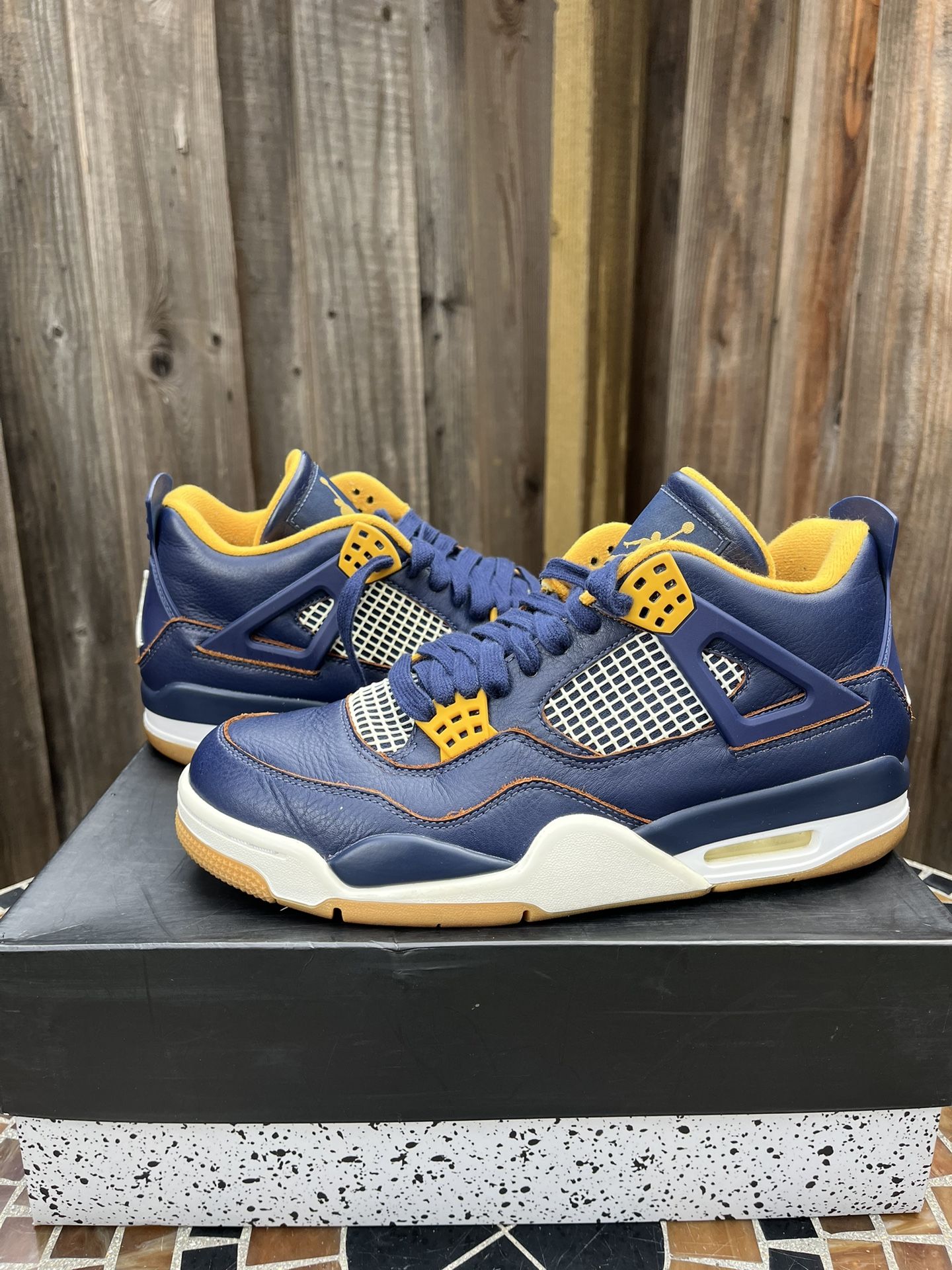 Jordan 4 retro “dunk from above” 9.5M
