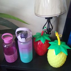 Water Bottles And Tumblers 