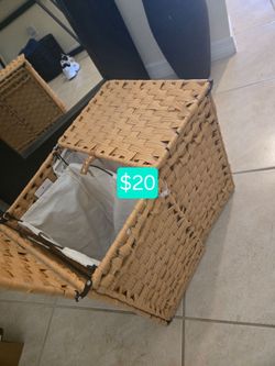 Wicker Laundry Hamper with Lid and Liner