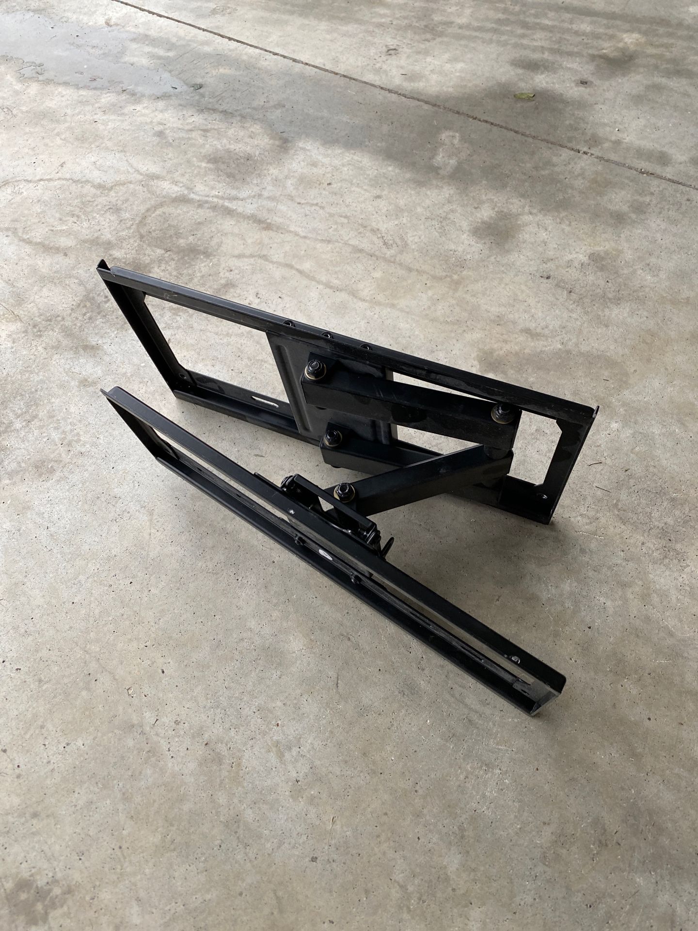 Mounting Dream tv mount