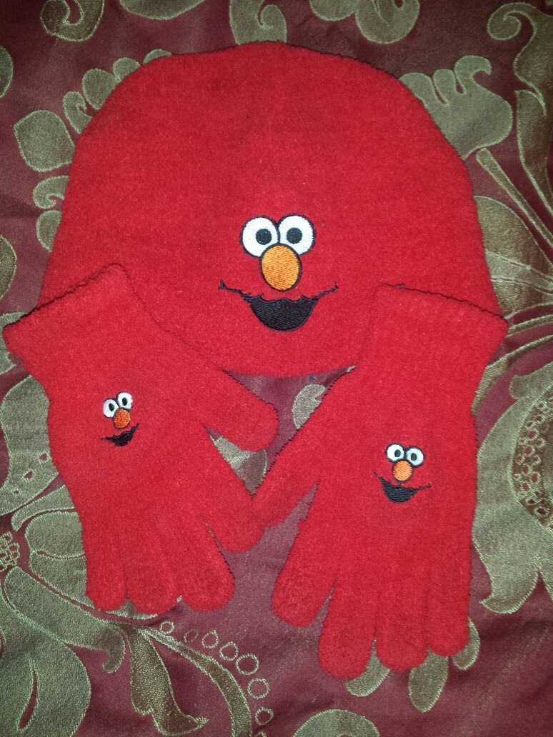 Elmo Hat and Gloves Set