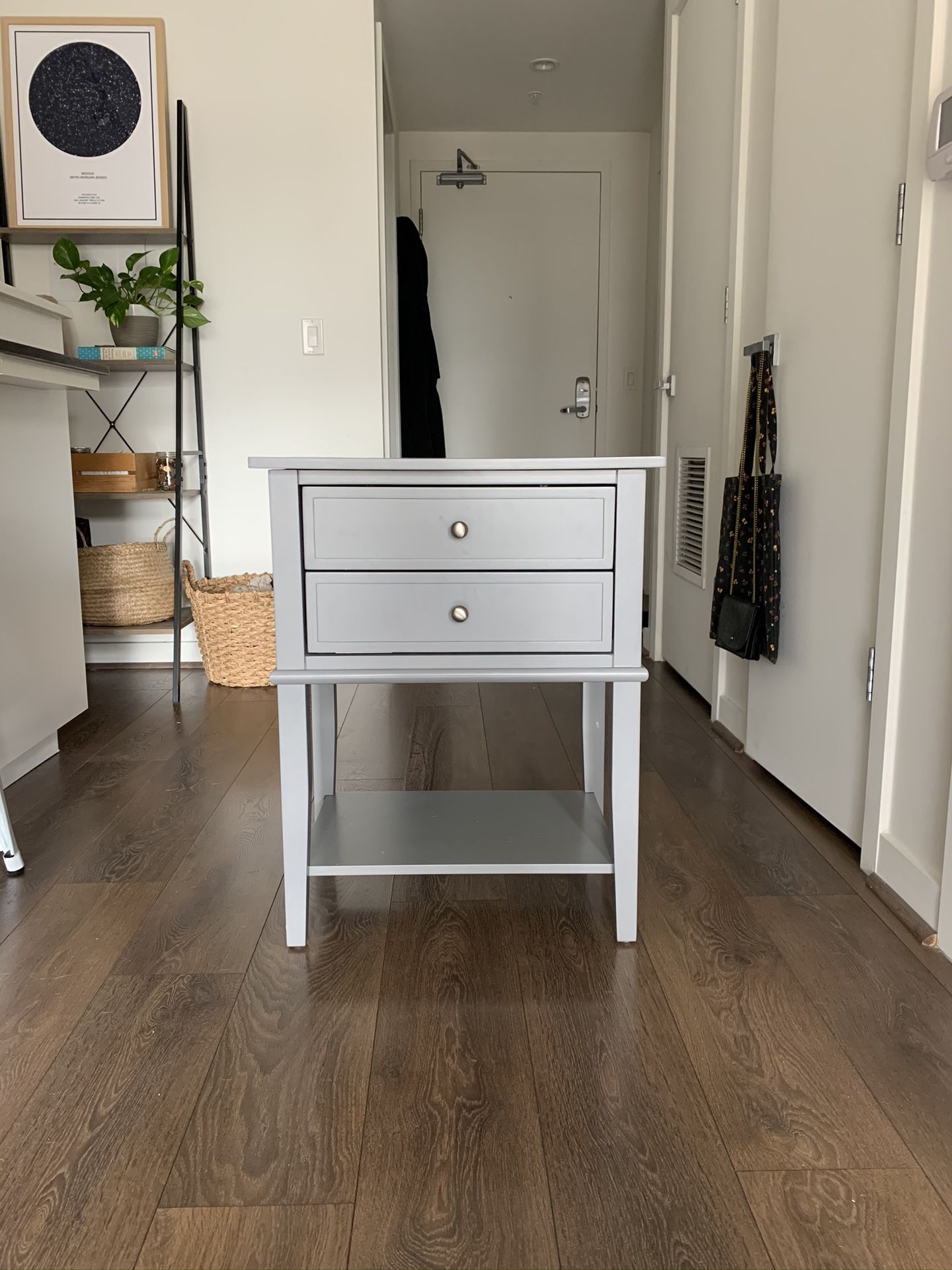 Modern 2 Drawer End Table/Nightstand