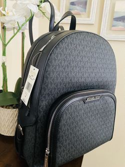 Louis Vuitton Backpack for Sale in Casselberry, FL - OfferUp