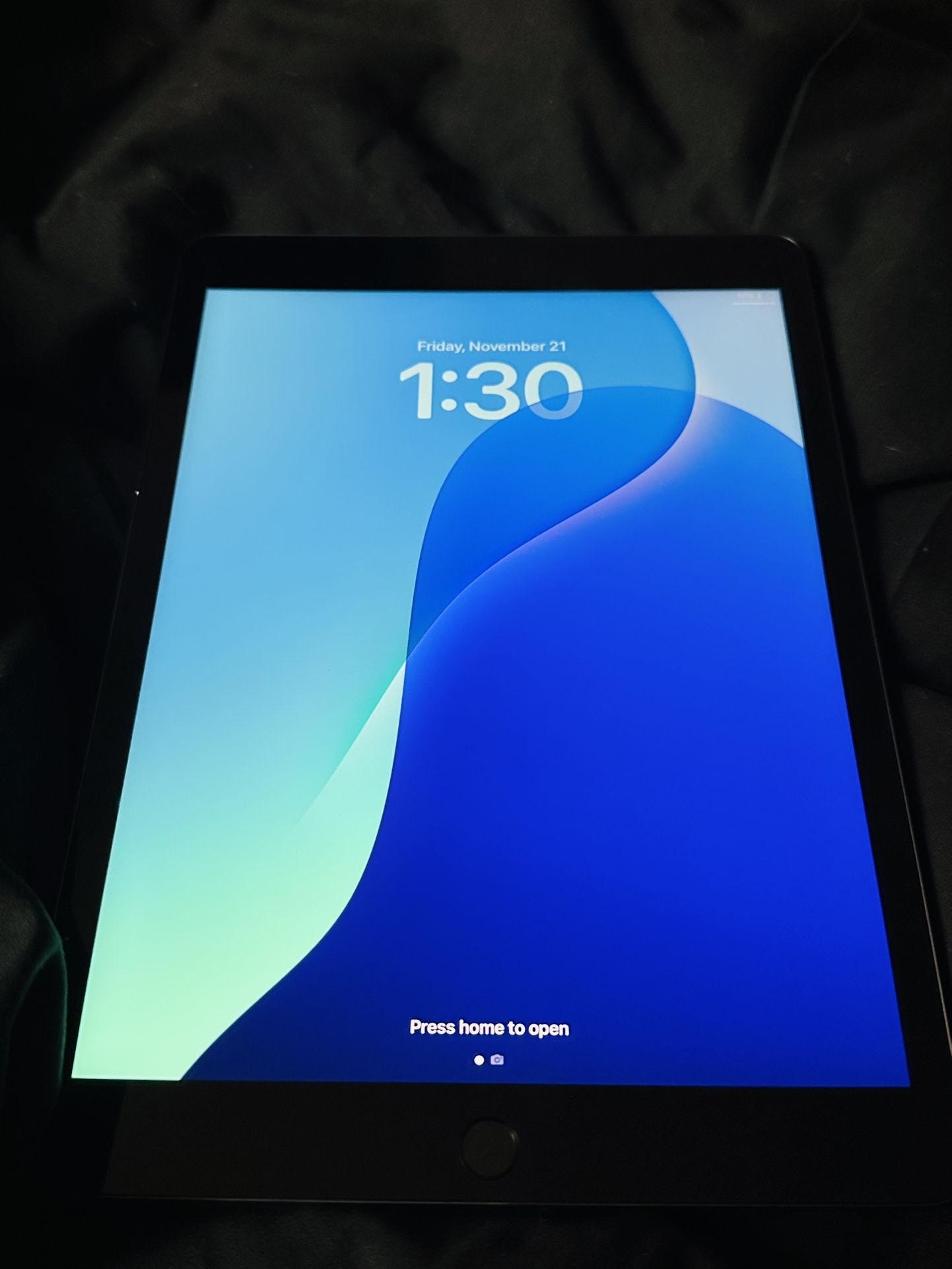 9th Gen iPad In Excellent Condition • 64gb