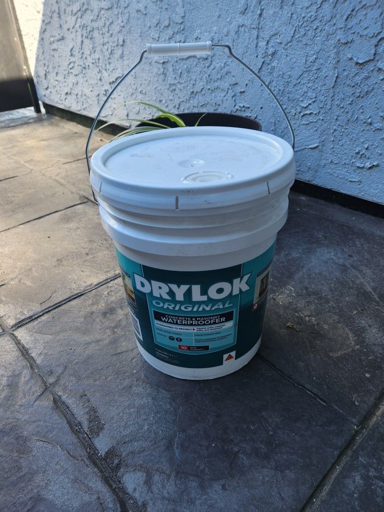 Drylok Concrete/Masonry Waterproofer