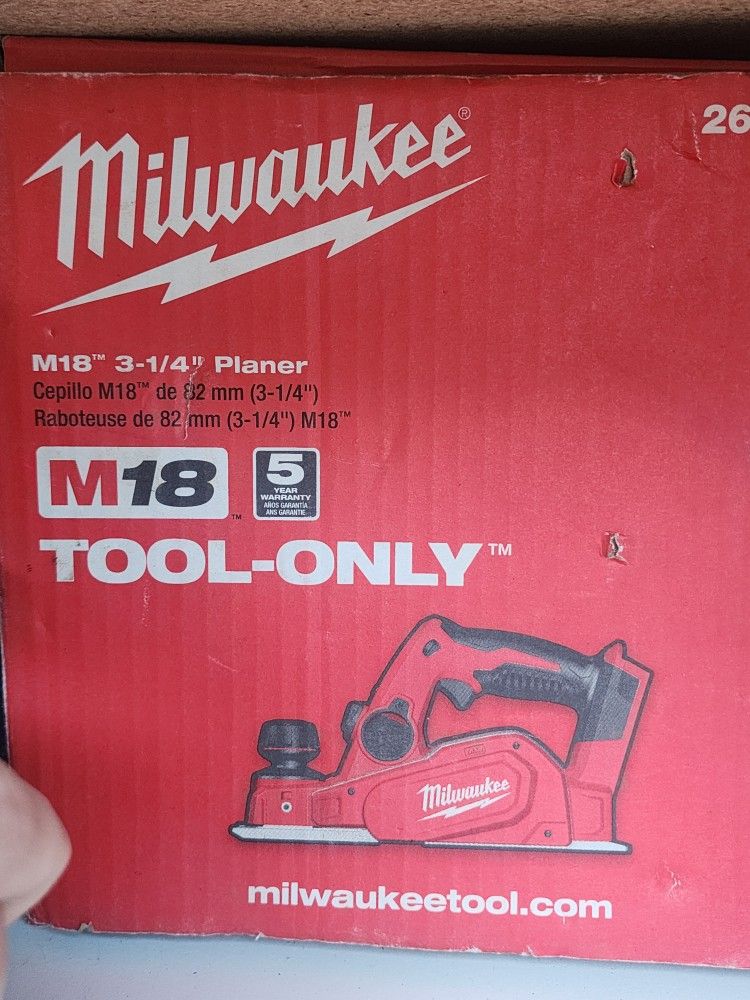 Milwaukee M18 3-1/4 Planer