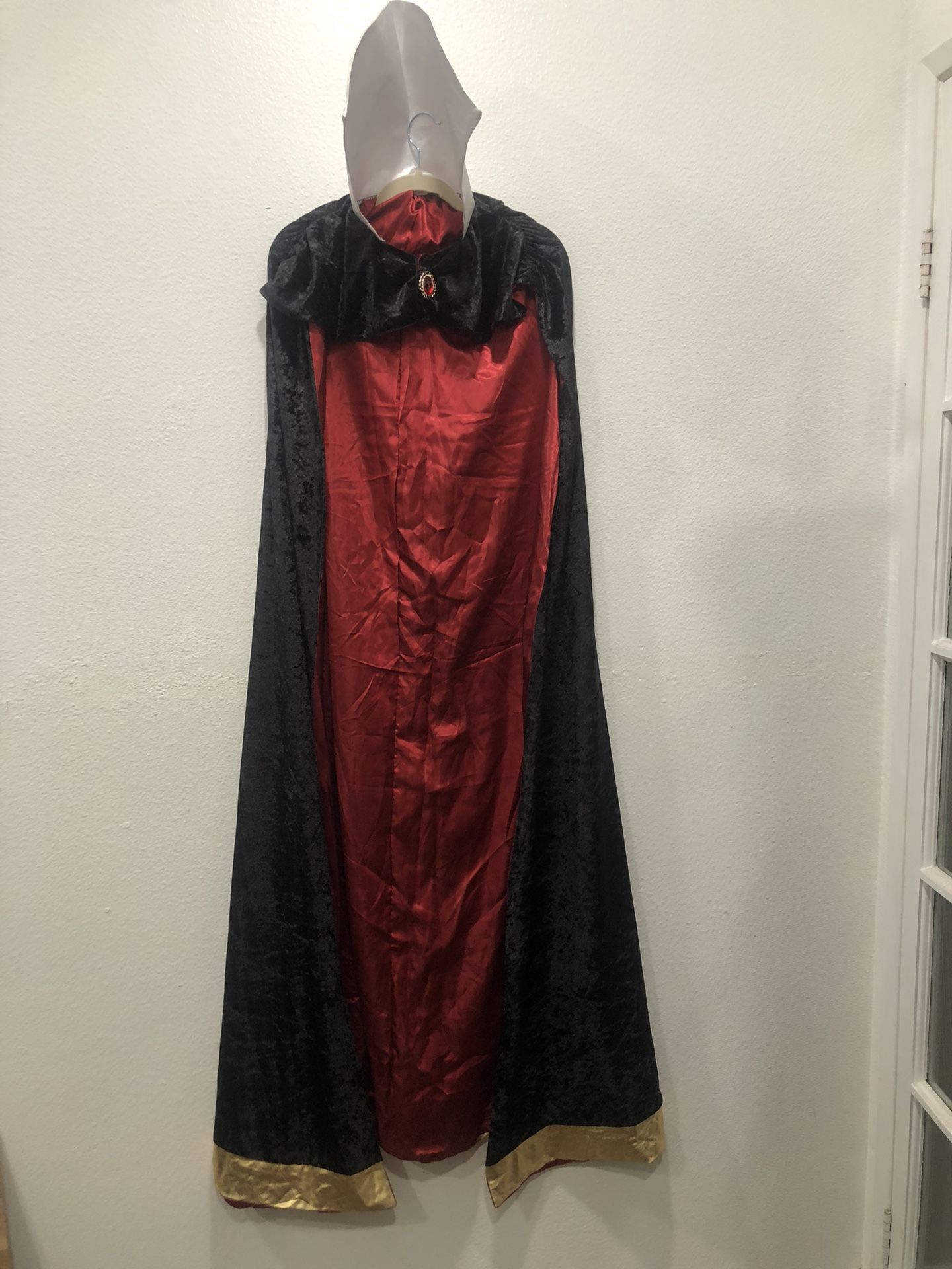 Queen Of hearts ❤️ Velvet cape