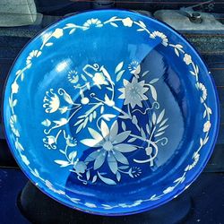 Huge blue Enamelware 11.5" D MIXING BOWL w White Flowers  EXCELLENT 