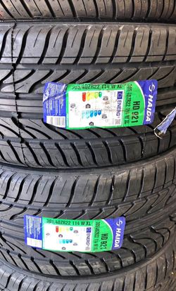 305 40 22 Set de Llantas Nuevas Disponibles