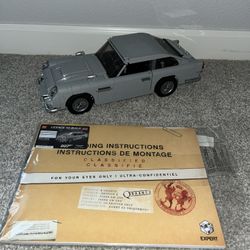 LEGO James Bond Aston Martin!