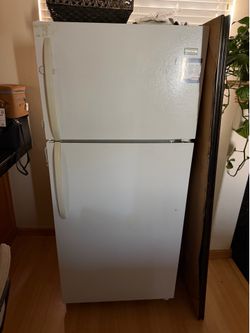 Refrigerator 50 bucks great condition