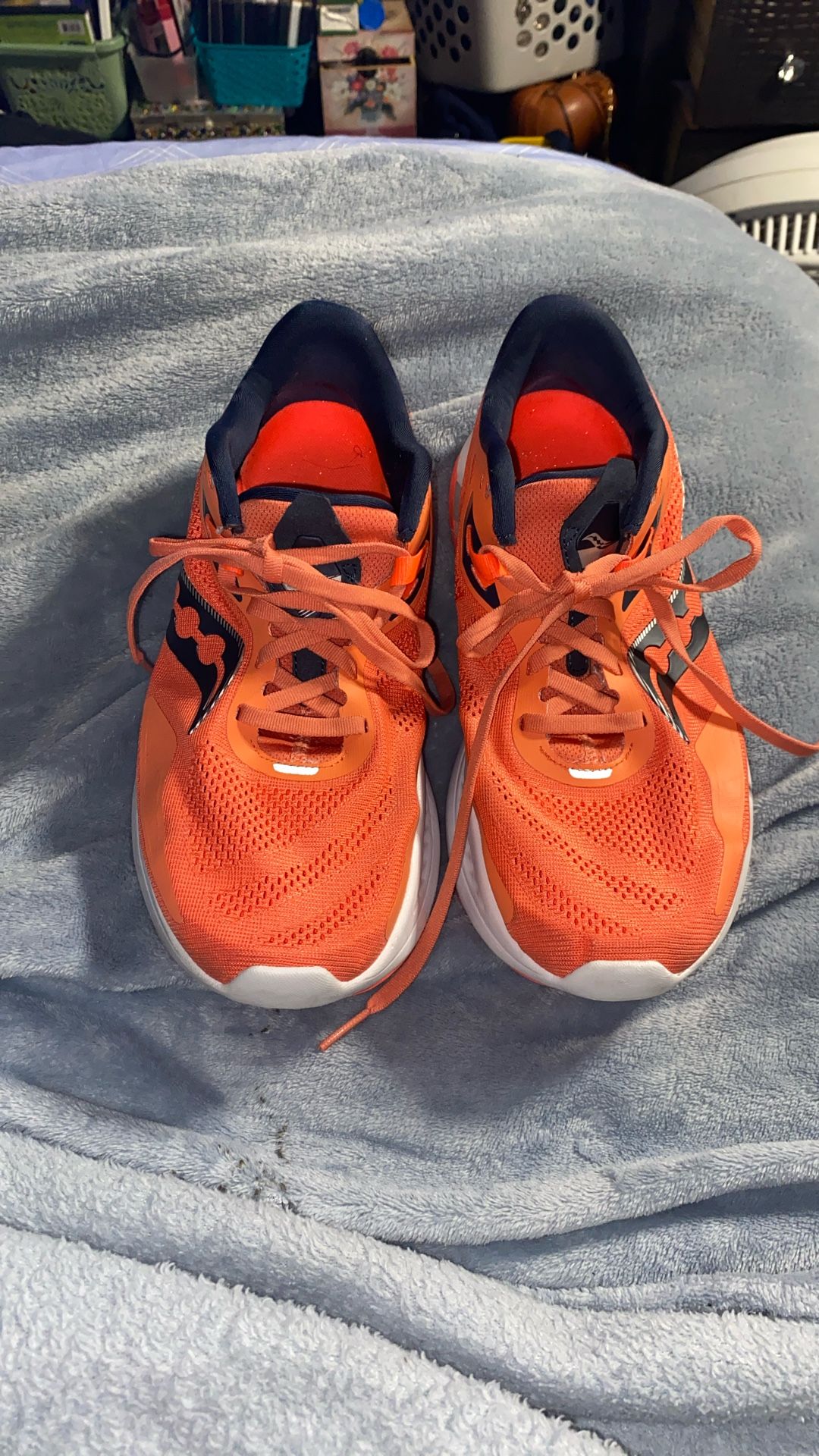 Women’s Guide 15 Saucony Size 10