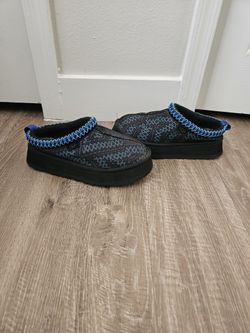 Ugg Slip On Women Shoes Size 8