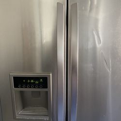 LG Refrigerator  OBO! *MUST SELL ASAP!*