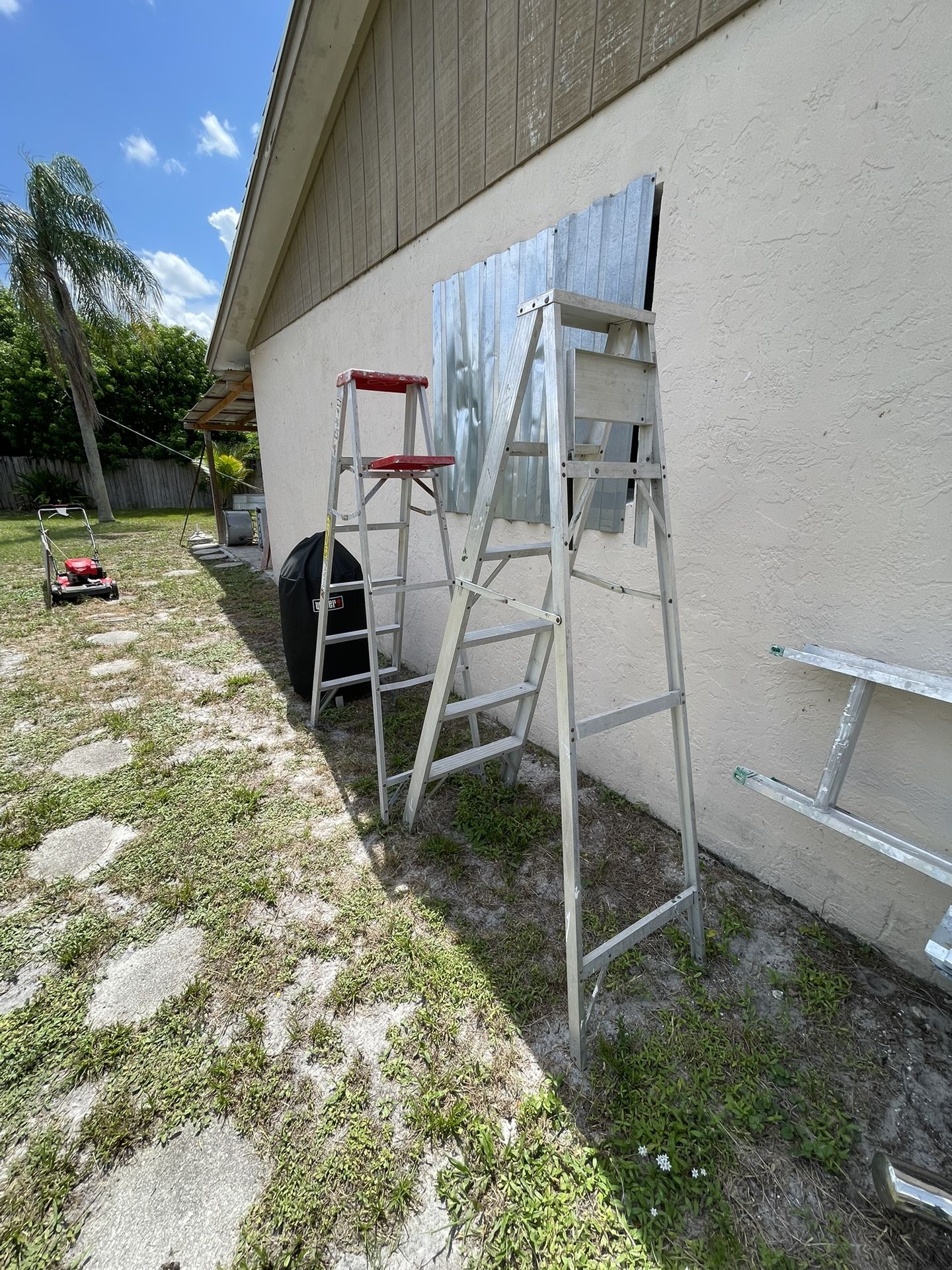2 Aluminum Ladder 6’ Feet