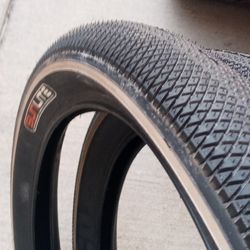 Sunlite 26x3.5 Bike Tires