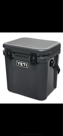 YETI Roadie Hard Cooler Charcoal