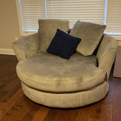 X Large Swivel Chair