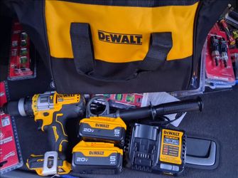 DeWALT FLEXVOLT KIT W/ 2 BATTERIES & CHARGER