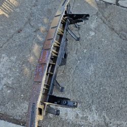 Chevy Tahoe Yukon Escalade Rear Rebar Oem