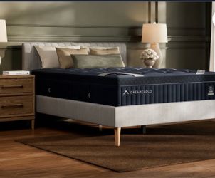 DreamCloud Luxury Hybrid Mattress