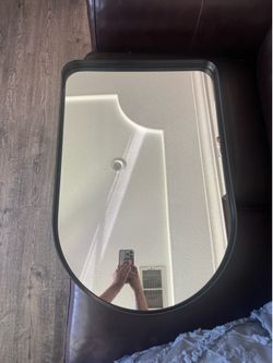 Bathroom vanity mirror