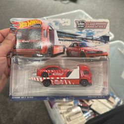 Hot Wheels Premium Bmw M3 E46 Aero Lift Team Transport