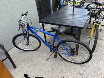 Magna Great Divide Blue Mountain Bike
