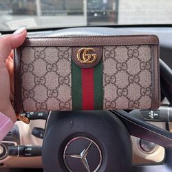 Ophidia GG zip around wallet