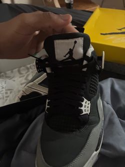 Jordan 4s