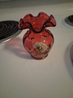 Fenton glass tulip design