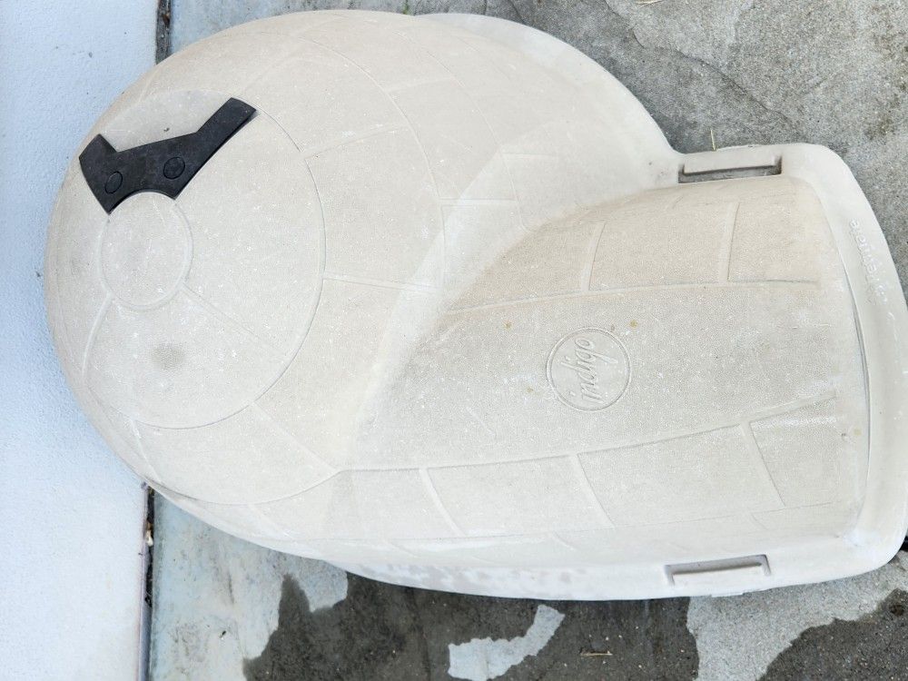 Petmate Indigo Dog House, Medium